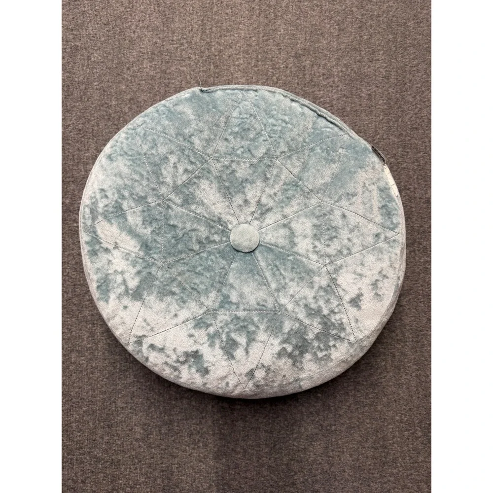 Broyhill Legacy Round Crushed Velvet Throw Pillow Blue Quilted  Button Tufted